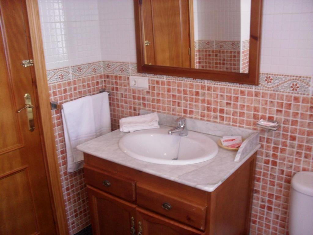 Hostal Rural El Padul Номер фото